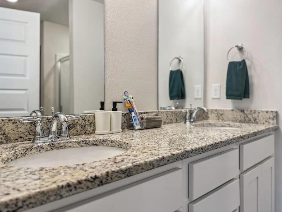 Luxury Townhome Near Downtown And Pensacola Beach 外观 照片